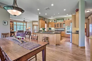Image of Tranquil Lake Elmo Farmhouse: Hiking Nearby!