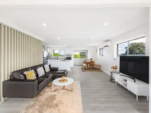 Image of Convenient Comfort 4BR near Malls and Transport