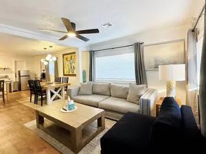 Image of Spacious 2br Suite Near Plaza District #19a