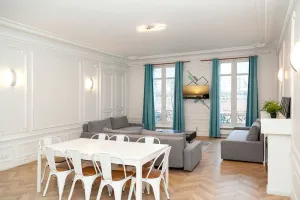 Image of Daumesnil Grand - Two Bedroom Apartment, Sleeps 6