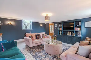 Image of NEWLY REFURBISHED Coach house, private garden, Hot Tub, Games rm, Lake, sleeps 8