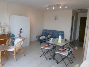 Image of Gruissan-Plage Studio Coquet 2/3 Pers, Parking, Proche Commodités - FR-1-796-48