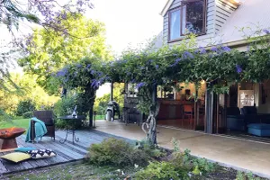Image of NEAR MONTVILLE ... LATE CHECK-OUT ON SUNDAYS OF 5pm ... when booking a weekend