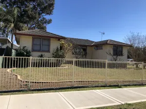 Image of 5 bedroom close to hospital\/Sport facilities