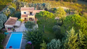 Image of VILLA Vacances Sud de la France 3* with swimming pool.