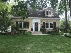 Image of Beautiful home in Milwaukee suburb, easy access to downtown Milwaukee.