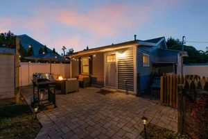 Image of Perfect 2BR Hideaway Just 3.5 Blocks to Beach & Boards | Fire Pit, Grill, Relax
