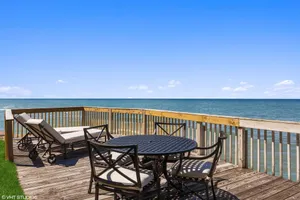 Image of Juniper Presents: Beautiful Coastal Home on Lake MI w\/ Hot Tub & Lakeside Deck