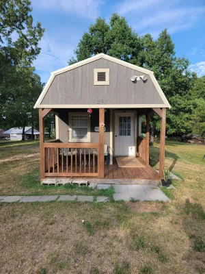 Image of Cheerful Country Tiny Home!