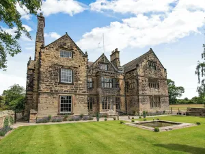 Image of 6 bedroom accommodation in Holmfirth