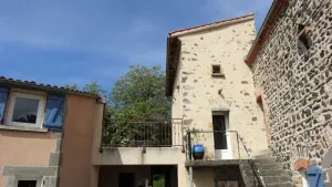 Image of Duplex in a quiet area