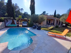 Image of Provencal villa with pool, 1500m2 grounds