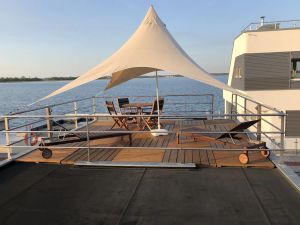 Image of Houseboat harmony Pure relaxation