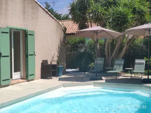 Image of Villa with pool, close to the active downtown of Marseille