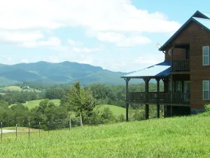 Image of The Upper Threshold Suite at the Country Manor Inn