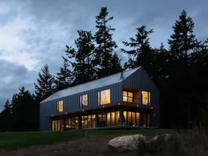 Image of Breathtaking modern boutique hotel with hot tubs & ocean views