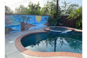 Image of Great 3 bedroom 2 bath single family home close to Disneyland.