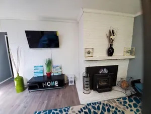 Image of Cute & Cozy Beautiful 3 bedroom home