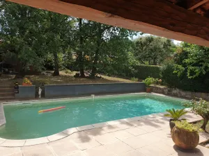 Image of Detached house with swimming pool