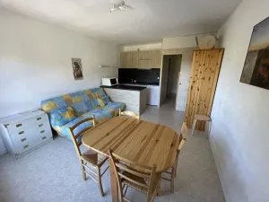 Image of Studio 4 pers, centre station avec WiFi, accès direct pistes et commerces - FR-1-787-66