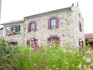 Image of Secluded Village Retreat: Historic 3-BR Cottage with Garden, Terrace & Fireplace