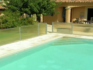 Image of Cottage in Carpentras with Swimming Pool