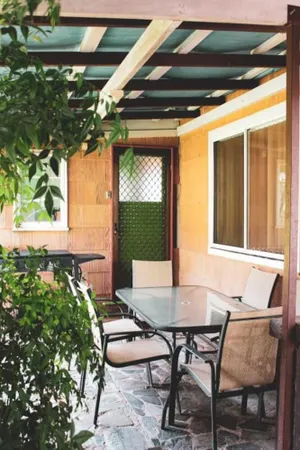 Image of Nature Lovers: Snowy Cottage Escape! Book Direct