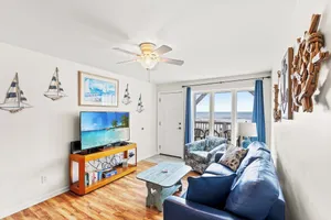 Image of 3rd Floor Oceanfront Condo, Oversized Balcony, WiFi | Mid Strand - E