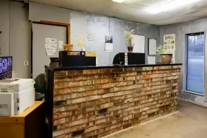 Image of OYO Pinewood Inn & Suites Silsbee