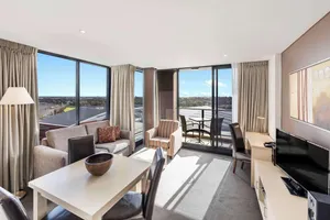 Image of Oaks Adelaide Horizons Suites