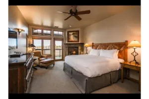 Image of Luxury townhome at Juniper Preserve in Pronghorn Resort . 3 bedr,