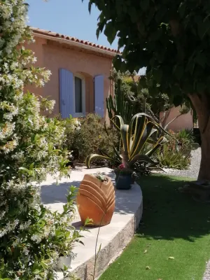 Image of 2 rooms on garden level small charming house rated 3 stars