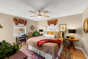 Image of Pet-Friendly Mountain View Cottage - Large deck & views of Blue Ridge Mtns.