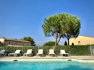 Image of Holiday Home 6 Sleeps - Terrace, Garden, Pools, Parking, A\/C