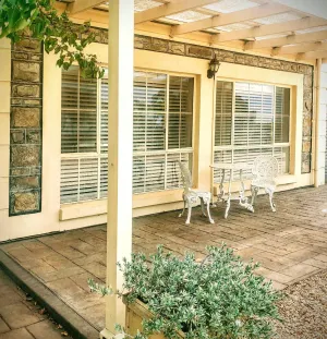 Image of Quiet hilltop retreat