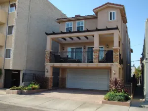 Image of Affordable Hermosa Beach 2BR, 450ft from Sand, 2 blocks to Pier.