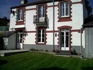 Image of Luxury Gite In The Historic Josselin Centre Facing Impressive Medieval Chateau