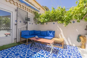Image of Beautiful azure blue house with Terrace, Wi-Fi and Air Conditioning Six Fours
