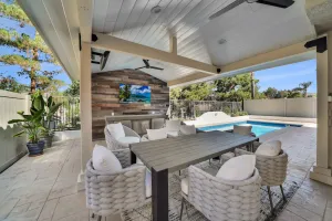 Image of Saltwater POOL! Close to Beach! Shopping! Family Friendly Play Park-Flora Vista