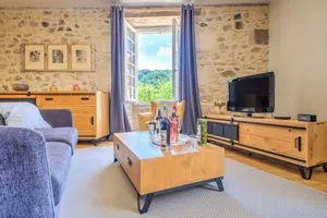 Image of Elegant 150m² with castle view – 3-bedroom stay in the heart of authentic Périgord