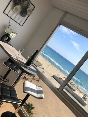Image of Magnificent T2 Classified 2 * NN Parking + Balcony Sea View Outstanding - Mountain View