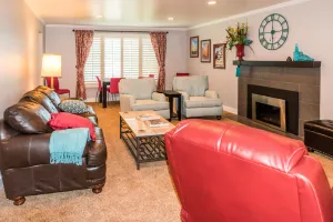 Image of Modern 3 bed, 2 bath home MINUTES from resorts and SLC.  Great for families!