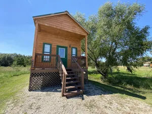Image of Cute Tiny Home! Outdoor Atmosphere! 5425 Cypress