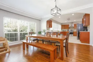 Image of Large Beautiful Home with Fiber Optic WI-FI -Close to DT- RTJ Golf- Maxwell AFB