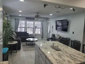 Image of Lib's Place ... A cheerful three bedroom home!