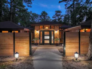 Image of Lakeshore Lodge - Waterfront at Lake Sam Rayburn