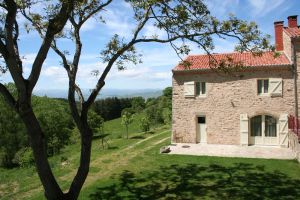 Image of Gîte MAJES Comfort and functionality are the key points of its restoration.