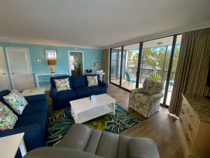 Image of Sanibel Harbour Resort: Bay View Tower 231: Beachfront Condo with pool and water views