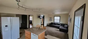 Image of Safe location lively Wauwatosa and within 10 min of what Milwaukee has to offer.