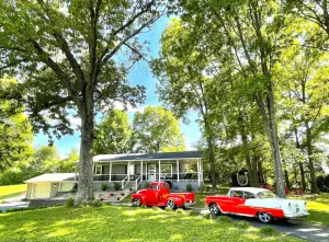 Image of Stay-cation! 2-Car Garage. 3 mi to I-65. Fire pit. Ping Pong. Cornhole. #family